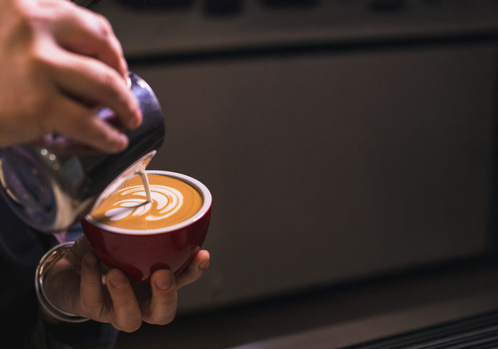 Latte art básico y avanzado